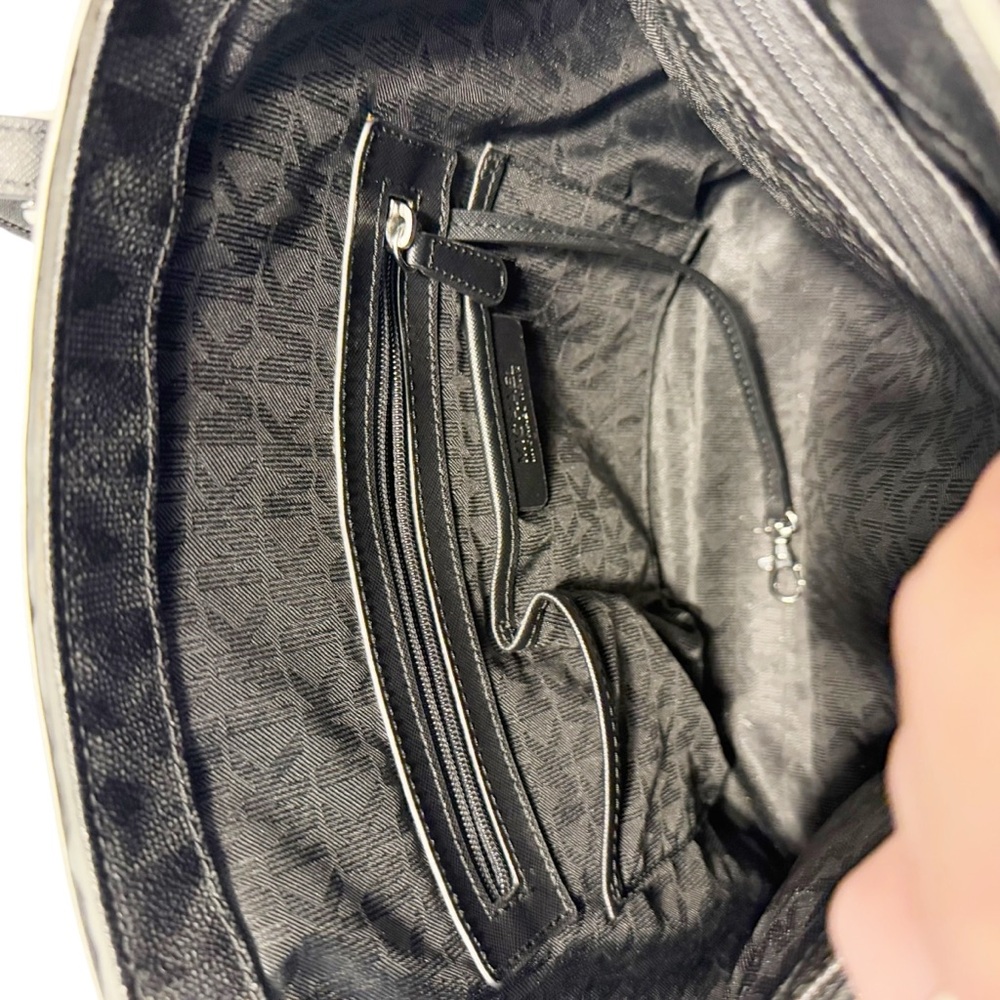 Michael Kors Jet Set East West‎ Signature Tote Bag - Picture 7 of 9